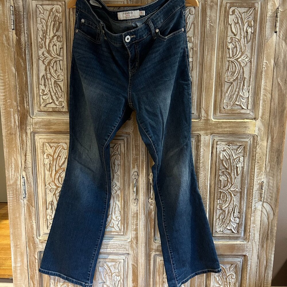 Torrid Slim Boot Jeans - Vintage Wash Size 14